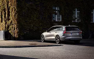 Cars wallpapers Volvo V60 T6 AWD Inscription - 2018