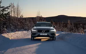 Cars wallpapers Volvo V60 T5 Cross Country - 2019