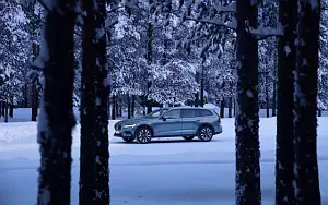 Cars wallpapers Volvo V60 T5 Cross Country - 2019