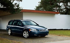 Cars wallpapers Volvo V70 T5 - 2005