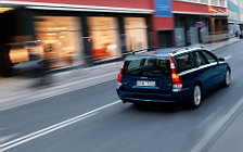 Cars wallpapers Volvo V70 T5 - 2005