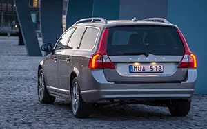 Cars wallpapers Volvo V70 - 2013