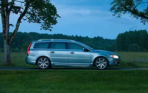 Cars wallpapers Volvo V70 D5 - 2014