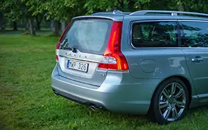 Cars wallpapers Volvo V70 D5 - 2014