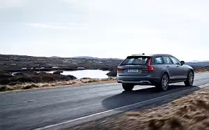 Cars wallpapers Volvo V90 T6 Cross Country - 2016