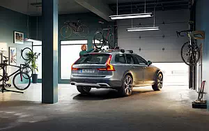 Cars wallpapers Volvo V90 T6 Cross Country - 2017