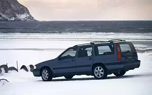 Cars wallpapers Volvo V70 XC - 1998