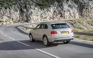 Cars wallpapers Bentley Bentayga Diesel (White Sand) - 2016