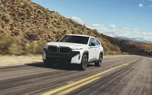 Cars wallpapers BMW XM (Mineral White Metallic) US-spec - 2023