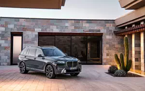 Cars wallpapers BMW X7 xDrive40i - 2022