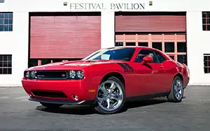 Cars wallpapers Dodge Challenger R/T - 2012