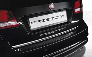 Cars wallpapers Fiat Freemont Park Avenue - 2012