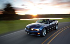 Cars wallpapers Ford Mustang Convertible - 2010