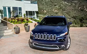 Cars wallpapers Jeep Cherokee Limited - 2013