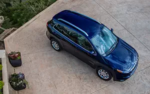 Cars wallpapers Jeep Cherokee Limited - 2013