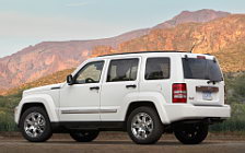 Cars wallpapers Jeep Liberty Limited - 2010