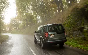 Cars wallpapers Land Rover Discovery 4 SCV6 HSE - 2014