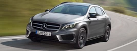 Mercedes-Benz GLA250 4MATIC AMG Sport Package - 2013