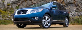 Nissan Pathfinder US-spec - 2013