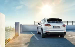Cars wallpapers Porsche Cayenne S E-Hybrid - 2014