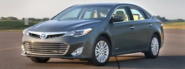 Toyota Avalon Hybrid - 2013