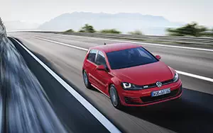 Cars wallpapers Volkswagen Golf GTD 5door - 2013