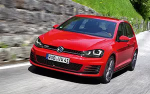 Cars wallpapers Volkswagen Golf GTD 5door - 2013