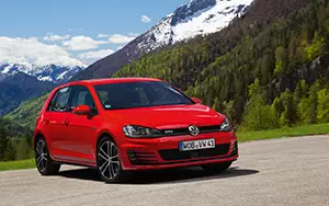 Cars wallpapers Volkswagen Golf GTD 5door - 2013