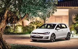 Cars wallpapers Volkswagen Golf GTI 5door - 2013