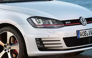 Cars wallpapers Volkswagen Golf GTI 5door - 2013