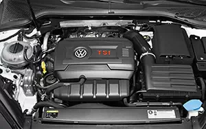 Cars wallpapers Volkswagen Golf GTI 5door - 2013