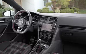 Cars wallpapers Volkswagen Golf GTI 5door - 2013