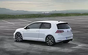 Cars wallpapers Volkswagen Golf GTI 5door - 2013