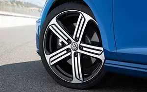 Cars wallpapers Volkswagen Golf R 3door - 2013