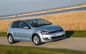 Cars wallpapers Volkswagen Golf TDI BlueMotion 3door - 2013