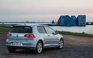 Cars wallpapers Volkswagen Golf TDI BlueMotion 3door - 2013