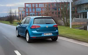 Cars wallpapers Volkswagen Golf TGI BlueMotion 5door - 2013