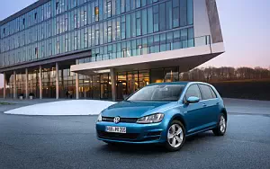 Cars wallpapers Volkswagen Golf TGI BlueMotion 5door - 2013