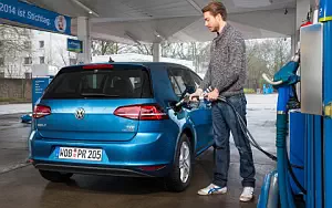 Cars wallpapers Volkswagen Golf TGI BlueMotion 5door - 2013