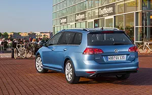 Cars wallpapers Volkswagen Golf Variant TDI BlueMotion - 2013