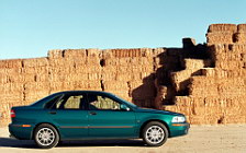 Cars wallpapers Volvo S40 - 2001