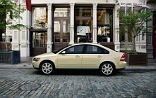 Cars wallpapers Volvo S40 - 2004