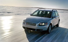 Cars wallpapers Volvo V50 - 2005