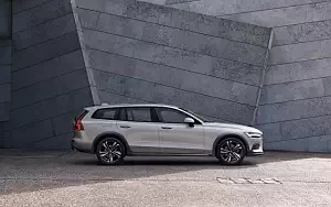 Cars wallpapers Volvo V60 T5 Cross Country - 2018