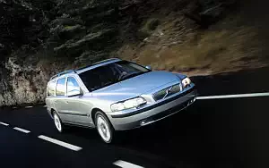 Cars wallpapers Volvo V70 - 2003